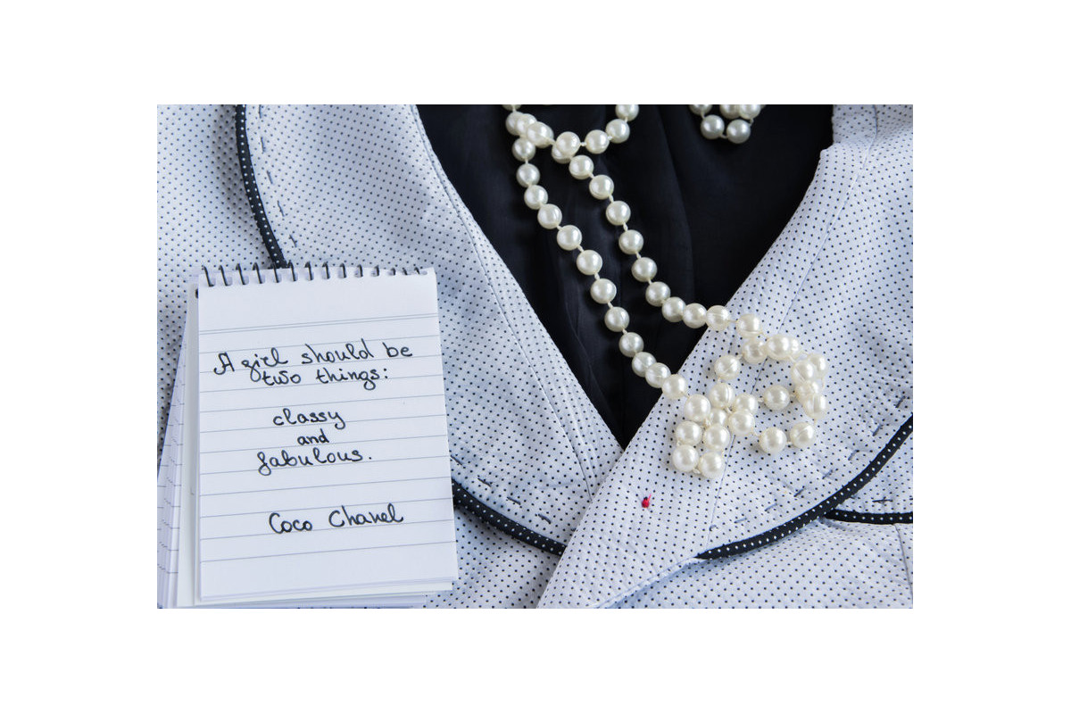 The charm of pearls wins among fashion accessories